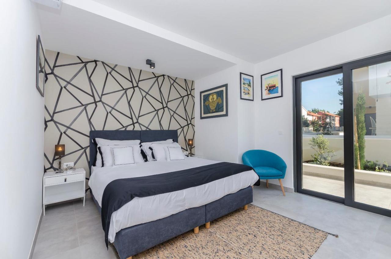 Apartments Villa Adriana I スリマ 部屋 写真